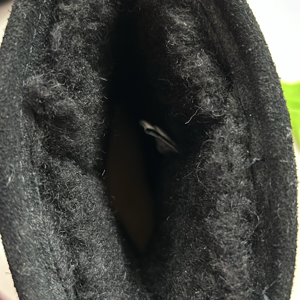 Black Bearpaw Boots - Picture 7 of 9